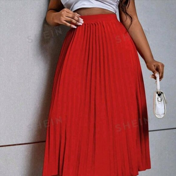 SHEIN Prive` Plus Size Solid Color Elastic Waist Pleated Midi Skirt - Picture 1 of 8